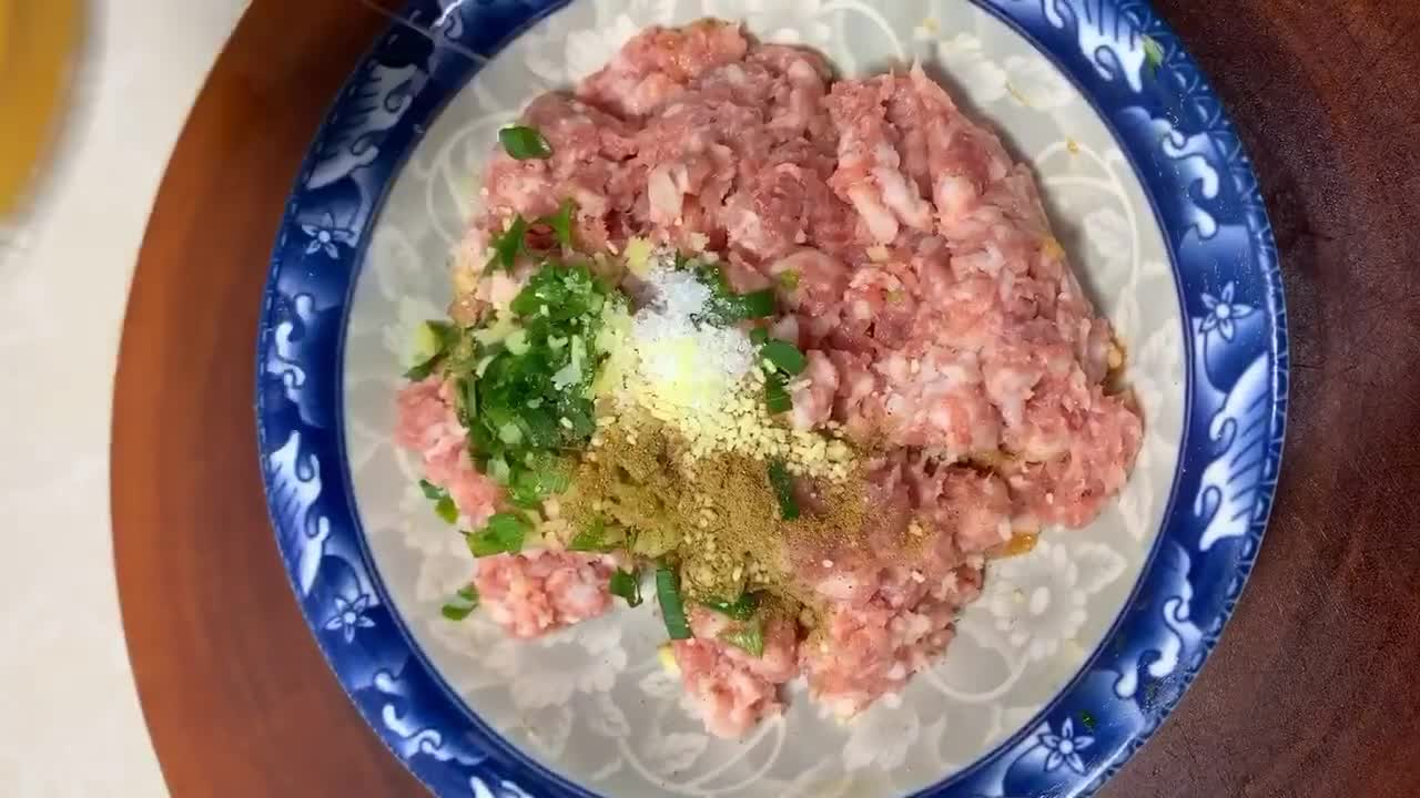 肉馅打一生肖，解密与践行精神