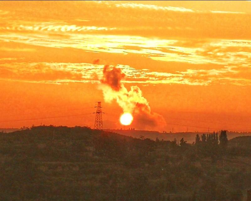 夕阳半边红打一生肖，揭秘生肖之谜与文化寓意